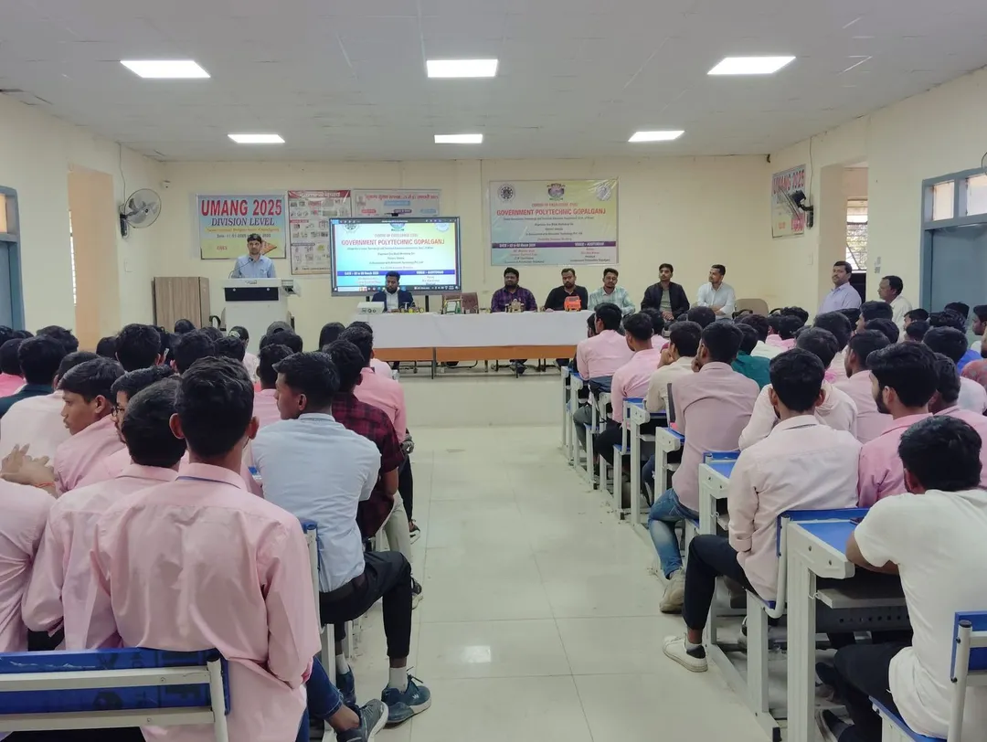 Team building activity during a corporate event